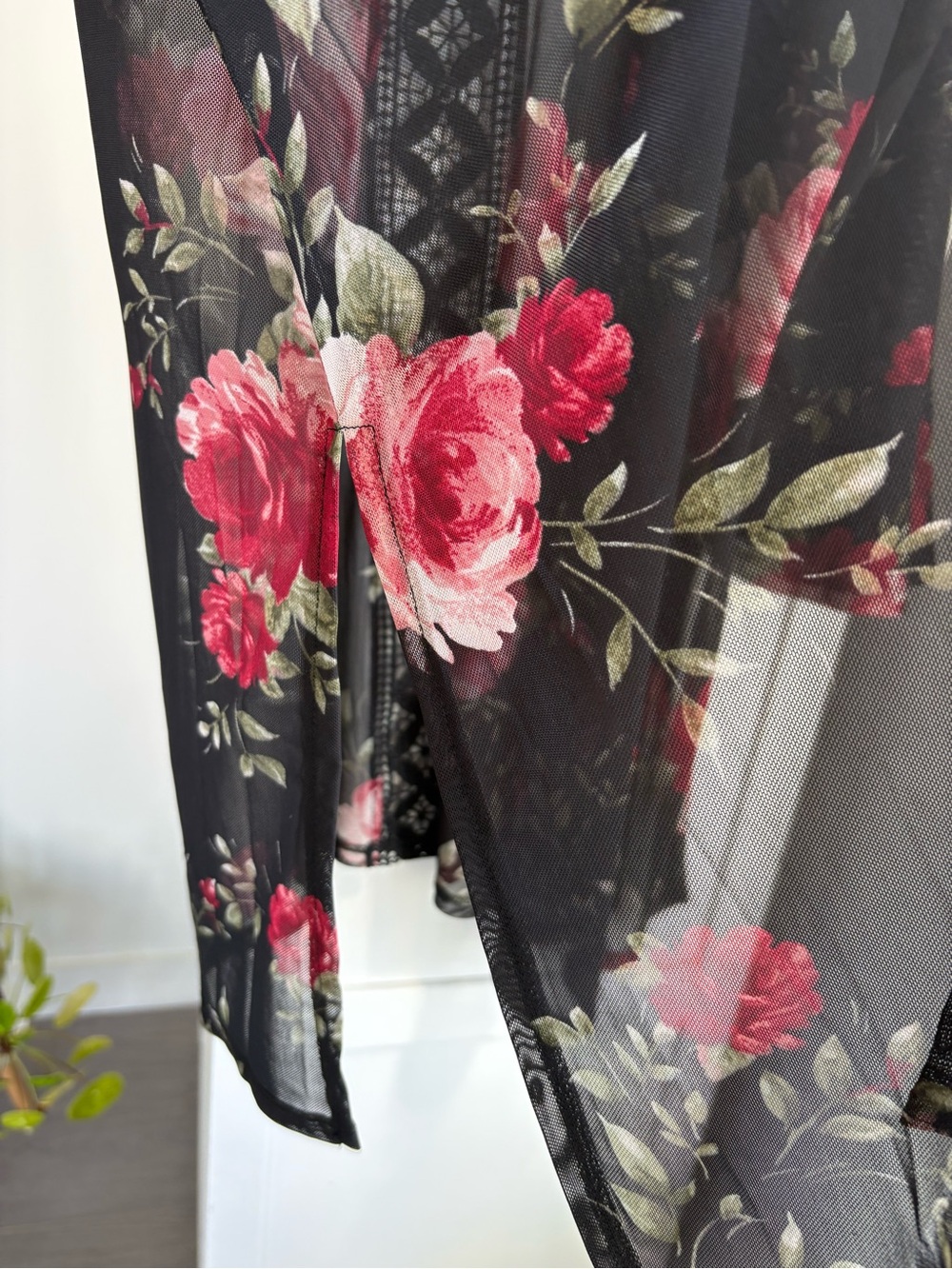 Paperoc Floral Mesh Kimono Cardigan Black Lace Size M NWT - Picture 10 of 10